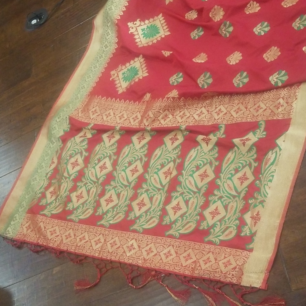 Saree with blouse! New - Picture 7 of 8